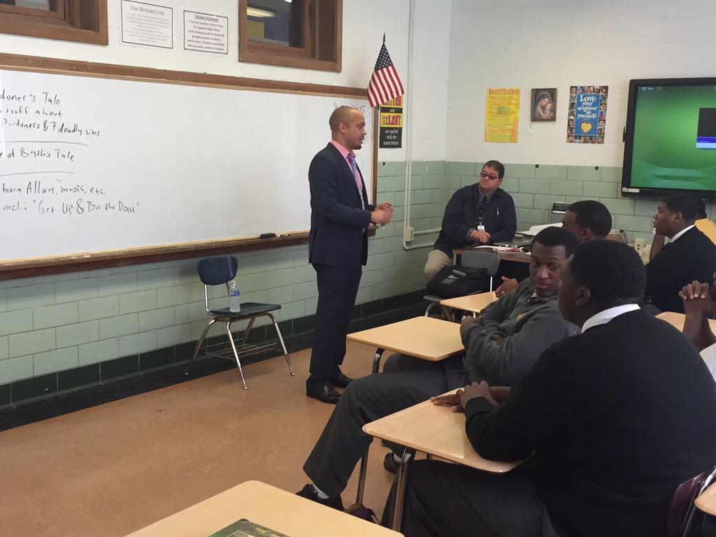 StAugnola's tweet image. Today is Career Day! #purpleday #alumnigivingback