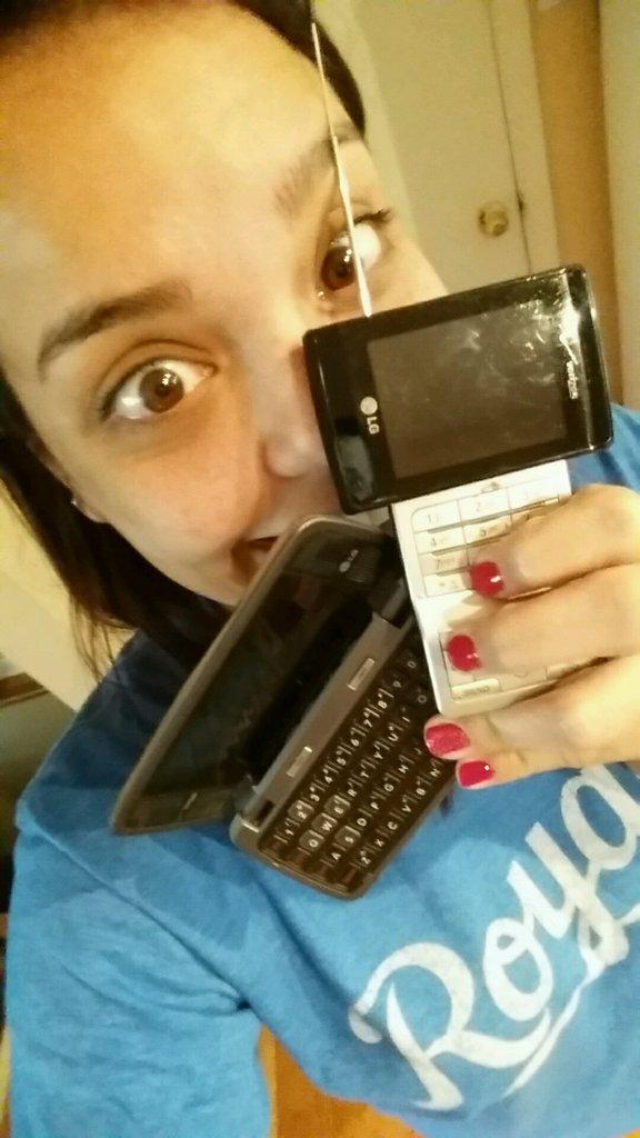 MercedesPeirano's tweet photo. TV in the go and Ironman's facetime. Lol! #TeamMerrrr #ThrowbackThursday #KSMOSpiritWeek #Proud2bVZW #GoRoyals http://t.co/ftzxzx98Cx