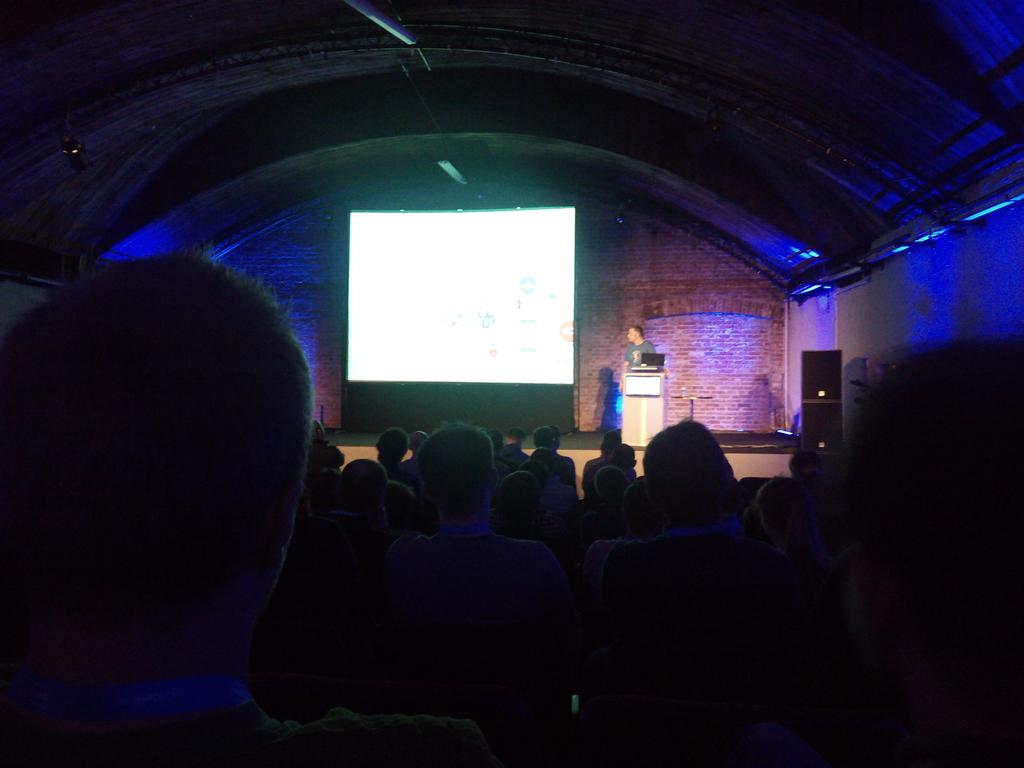 puradawid's tweet image. Code4life conference started! #code4life