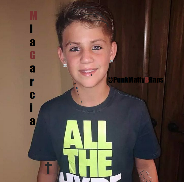 PunkMattyBRaps's tweet photo. Matt is so punked out in this edit!
#BFamily #PunkMattyB #PunkEdit #PunkSwag https://t.co/MVOyT7lbwn