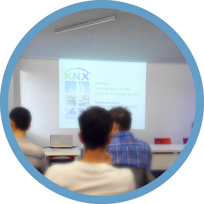 indomotiq's tweet image. Ayer estuvimos de celebración ¡KNX cumple 25 añazos! ¡¡Felicidades!! #KNXis25