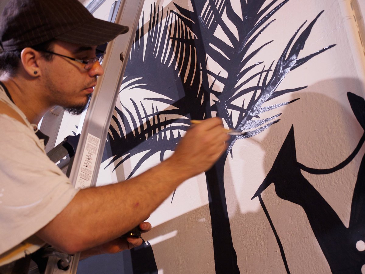 grey_in_colour's tweet photo. Grey in Colour Pintando un mural decorativo en el Blow
https://t.co/DtUnC2Atpt https://t.co/wcW6D0C09g