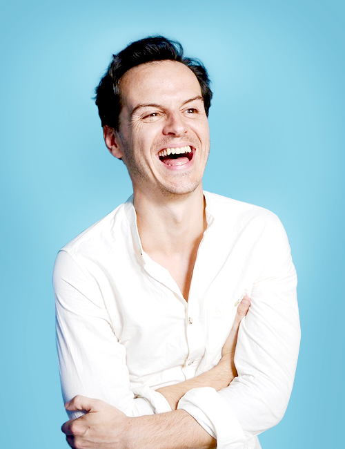 Happy Birthday Andrew Scott ! Staying Aliiiiiive ! 