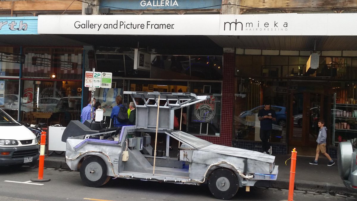 UberXGuyMelb's tweet photo. @Uber_Melbourne Get #BackToTheFuture @hogangallery,  Smith St Collingwood.  An awesome #UberX destination! https://t.co/dJhEZeUJQU