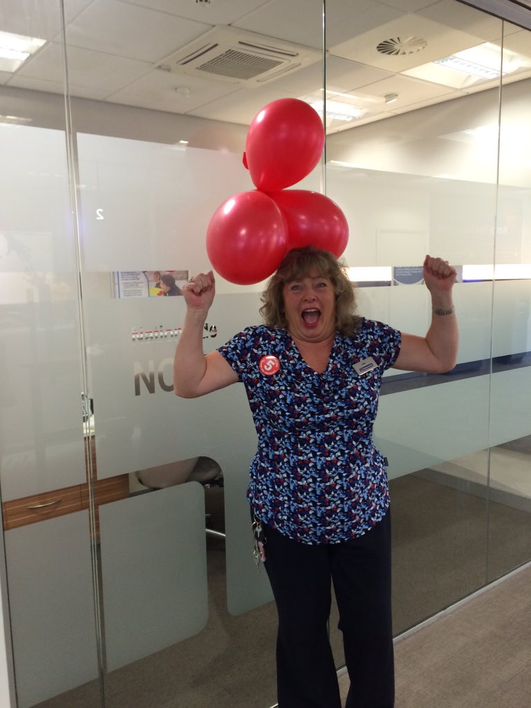 MichelleBrough6's tweet photo. My fav #NNow booking picture yet! @darren_shaw1 @HelenMac1169 @johnworthy7 @superduperkat1 #embracedigitalrevolution https://t.co/CX2PdITd3p