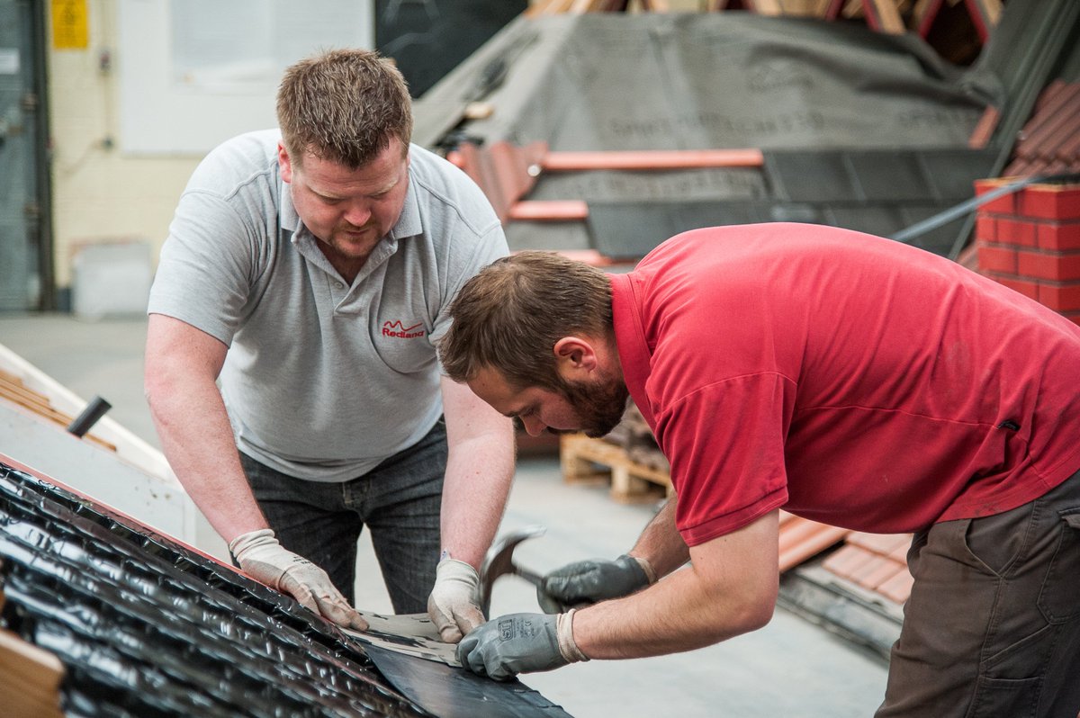We are offering a new training qualification to #roofers - find out more here: bit.ly/1hSydyb