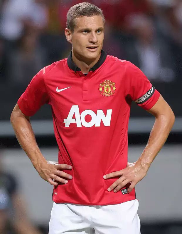 Vidiiiiic! HBD! Happy birthday for United ex-captain, warrior from Serbia: Nemanja Vidic! 