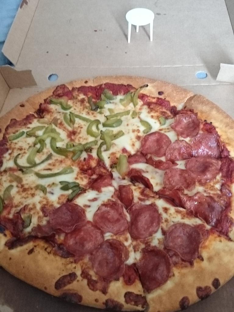 Merci <a href="/pizzahutfr/">Pizza Hut France</a> le kiff!!!!!