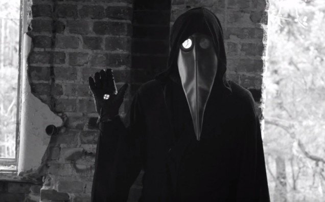 <a href="/IndieHorrorCtrl/">Indie Horror Central</a> So creepy! Video hides violent messages &amp; imagery-WTF! #CryptTV theblood-shed.com/mysterious-vid…