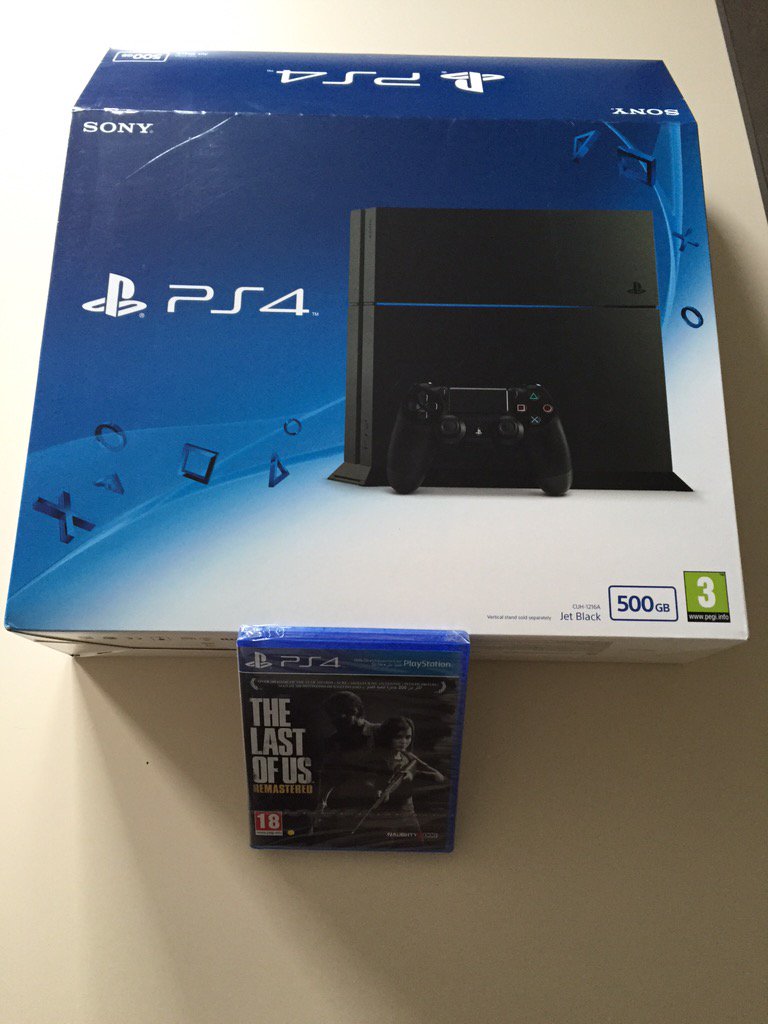 Devantehf's tweet photo. *Giveaway*
Giving away a brand new PS4 with TLOU.
Must RT and follow me to enter.
Winner announced on the 13/11/15 https://t.co/EK5zZWfCLd