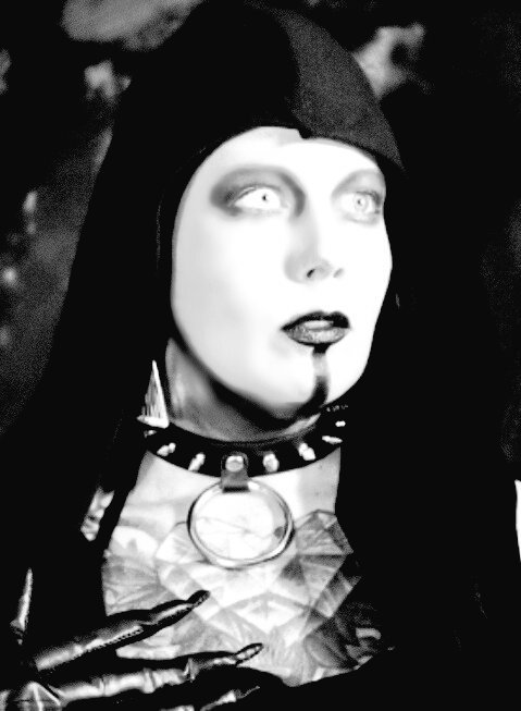 Countdown to #Halloween #Gothic #fetishphotography w/Infinitifotos https://t.co/sOdlzlSwkH<a href="/tag/halloween"class="tags">#Halloween</a><a href="/tag/gothic"class="tags">#Gothic</a><a href="/tag/fetishphotography"class="tags">#fetishphotography</a>