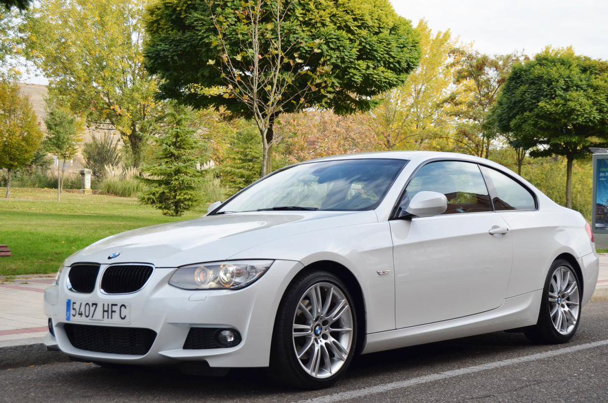 #BMW 320 d coupé 184 c.v. paquete M año 2011 con 49.000 km. xenon. alcantara. Más datos en bit.ly/1QTyCMV