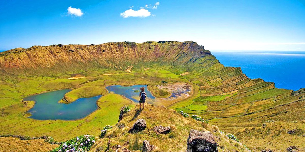 Travelzoo's tweet image. &quot;Explore. Dream. Discover.” – Mark Twain ... The new #Top20 is published! tzoo.co/TGw7b #travel