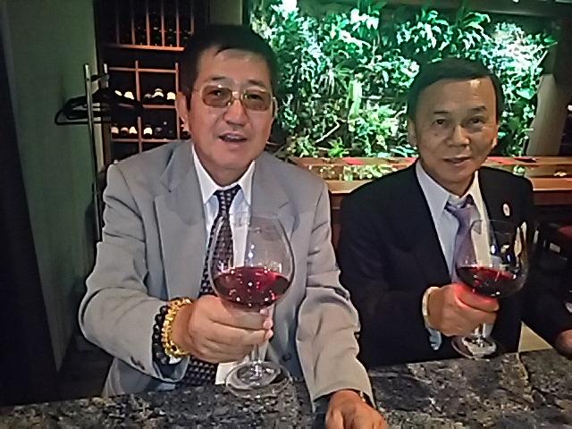 周本昌山 在 Twitter 上 今日は大行社の幹部会 1時に健保会館に行き2時から執行部会議 3時から幹部会 5時から六本木 パール で 会 8時から谷口北海道本部長と青山の寿司八兵衛と地下のワインバーで一杯 T Co Avqavbuazf Twitter