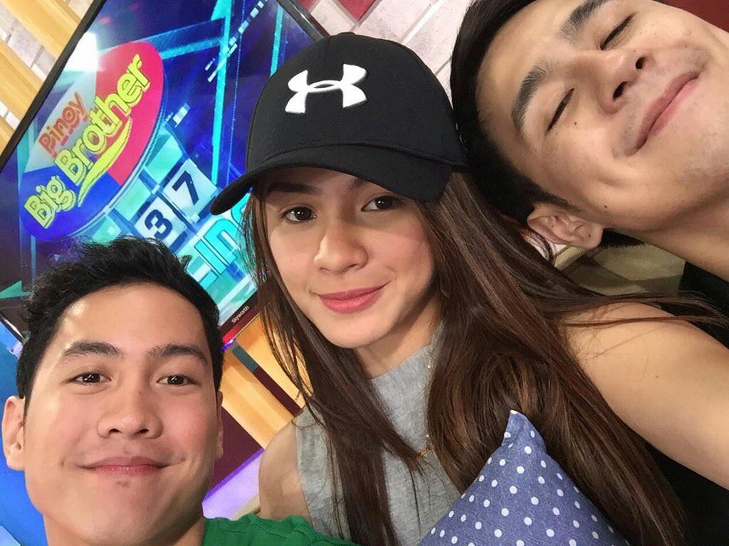 KamilleFiloteo2's tweet photo. "@keenaholicsofc: Bakit? 😭 I wonder bakit di dyosa ang pinangalan sayo ni Tita @mauianeeka 😁 https://t.co/rGqGuVbckr"