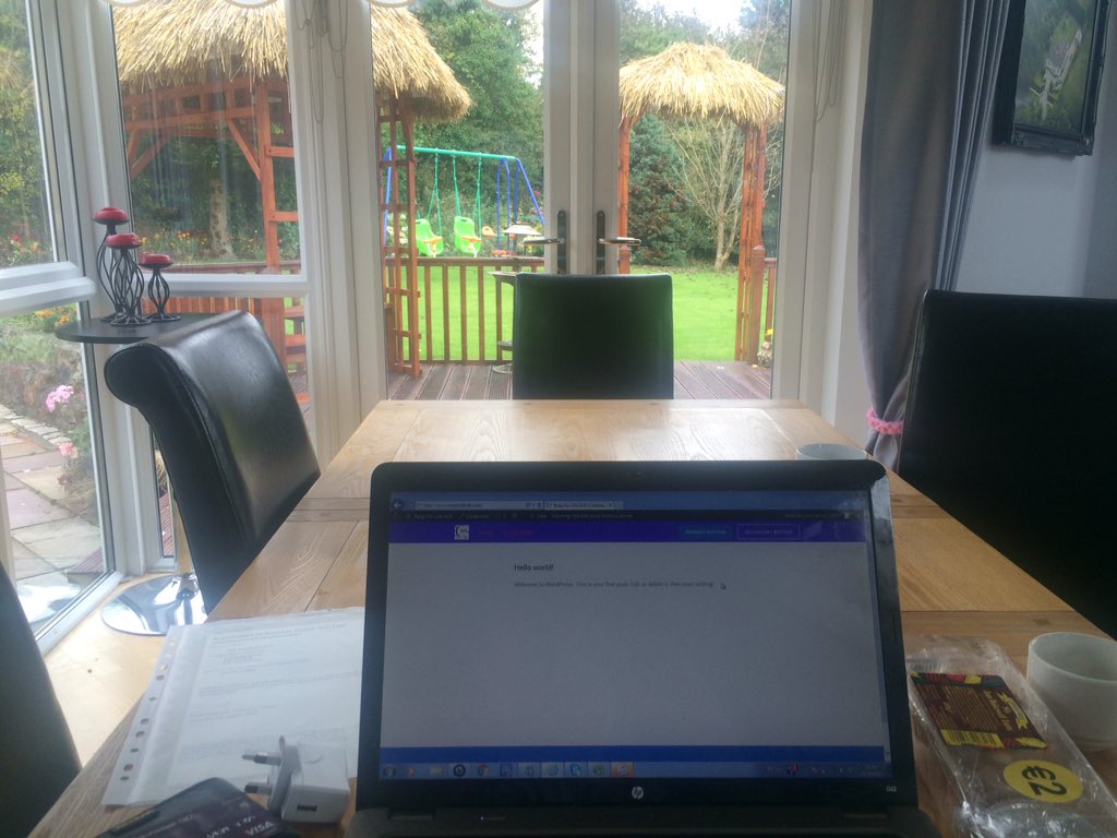 New office for the day - websites for <a href="/Nightdublin/">Dublin Nightlife</a> <a href="/relay4lifeDLR/">Relay For Life DLR</a> and the mother - #imawebpersonnow