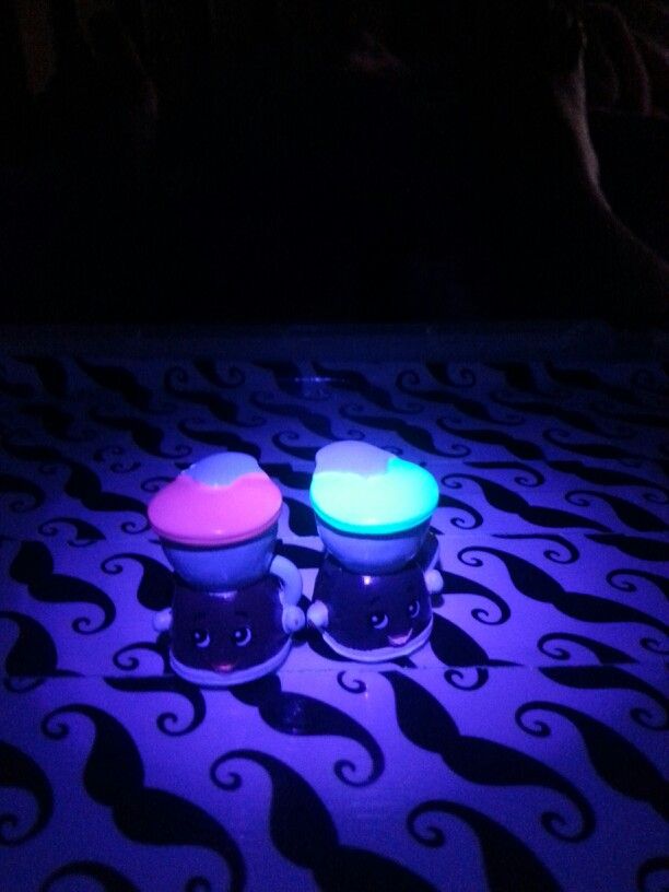 glow in the dark shopkins