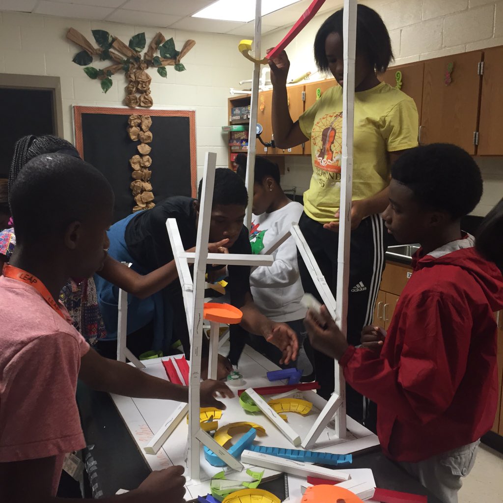 ABuchanan_Sci's tweet image. Roller coasters are coming along #lmsleap @LongleafMiddle @RichlandTwo