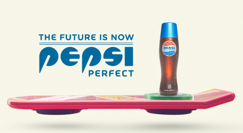 CNNEE's tweet photo. La Pepsi de 'Volver al Futuro' enfurece a los usuarios de las redes sociales 
https://t.co/yUzR19w97r https://t.co/rO8FexFGk9