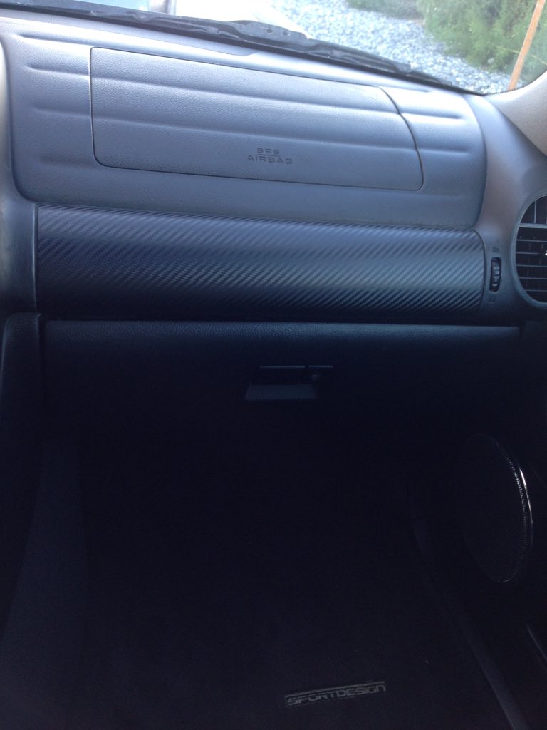 DraperDips's tweet image. Working with vinyl on the interiors!! Looks way good. Hit us up if you need anything done.