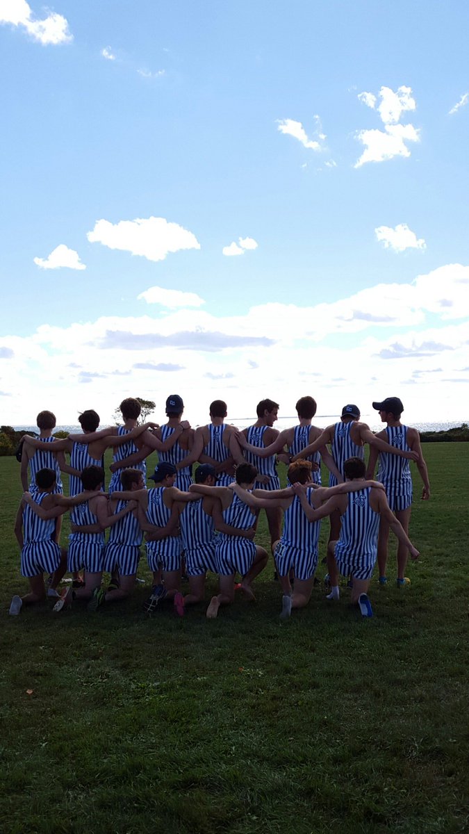 CONN Men's X-C thanks New Balance for the great new racing uniforms!