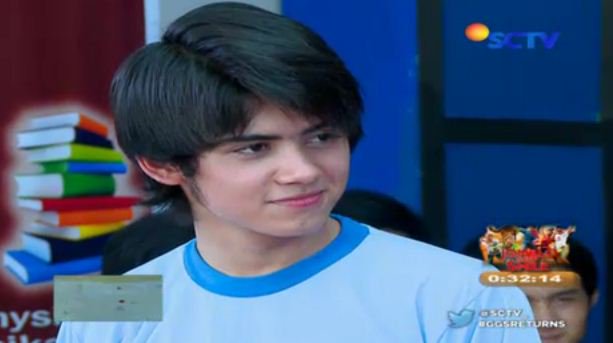 961Titi's tweet photo. Aaaaaaaa Abang Senyum Nya @alysyarief  😀😄😄😘😘 https://t.co/hGF9EFm2Wb