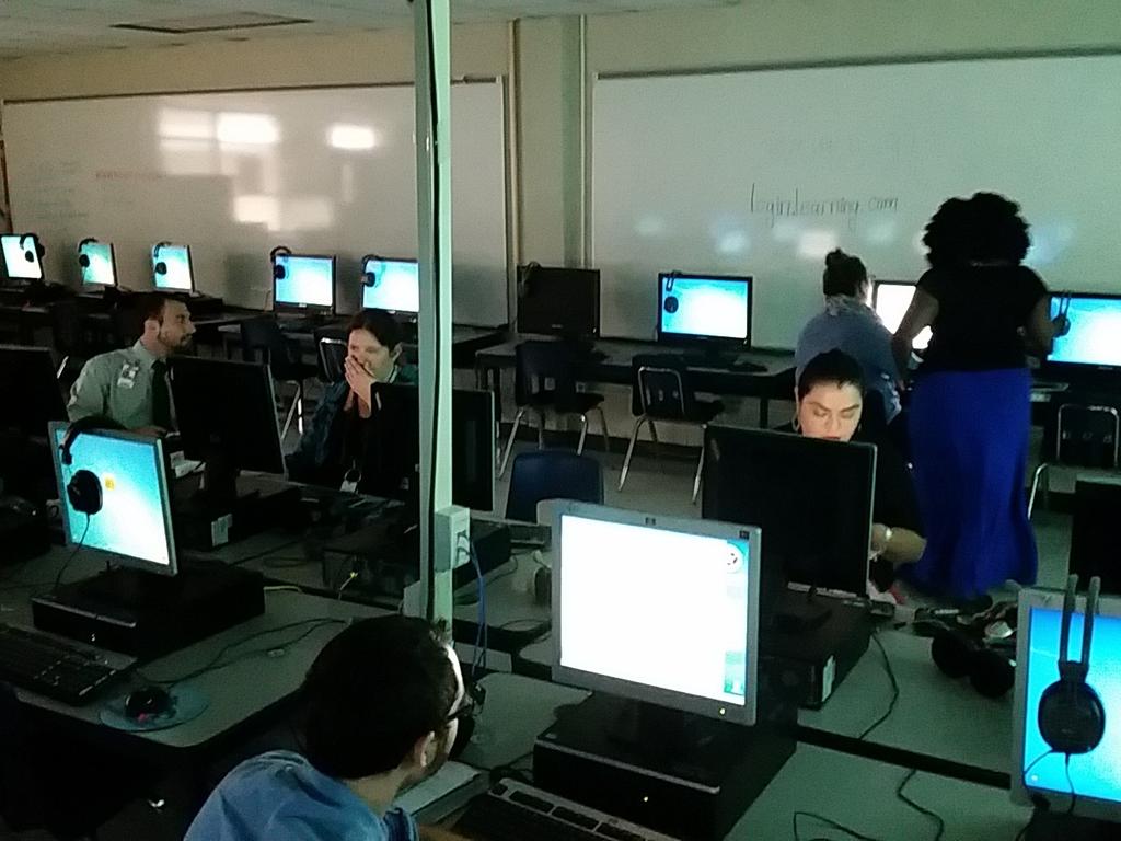 its_wil_law_iii's tweet photo. Stehlik Math Department getting connected. #stallionmath https://t.co/Am6beEoGRK