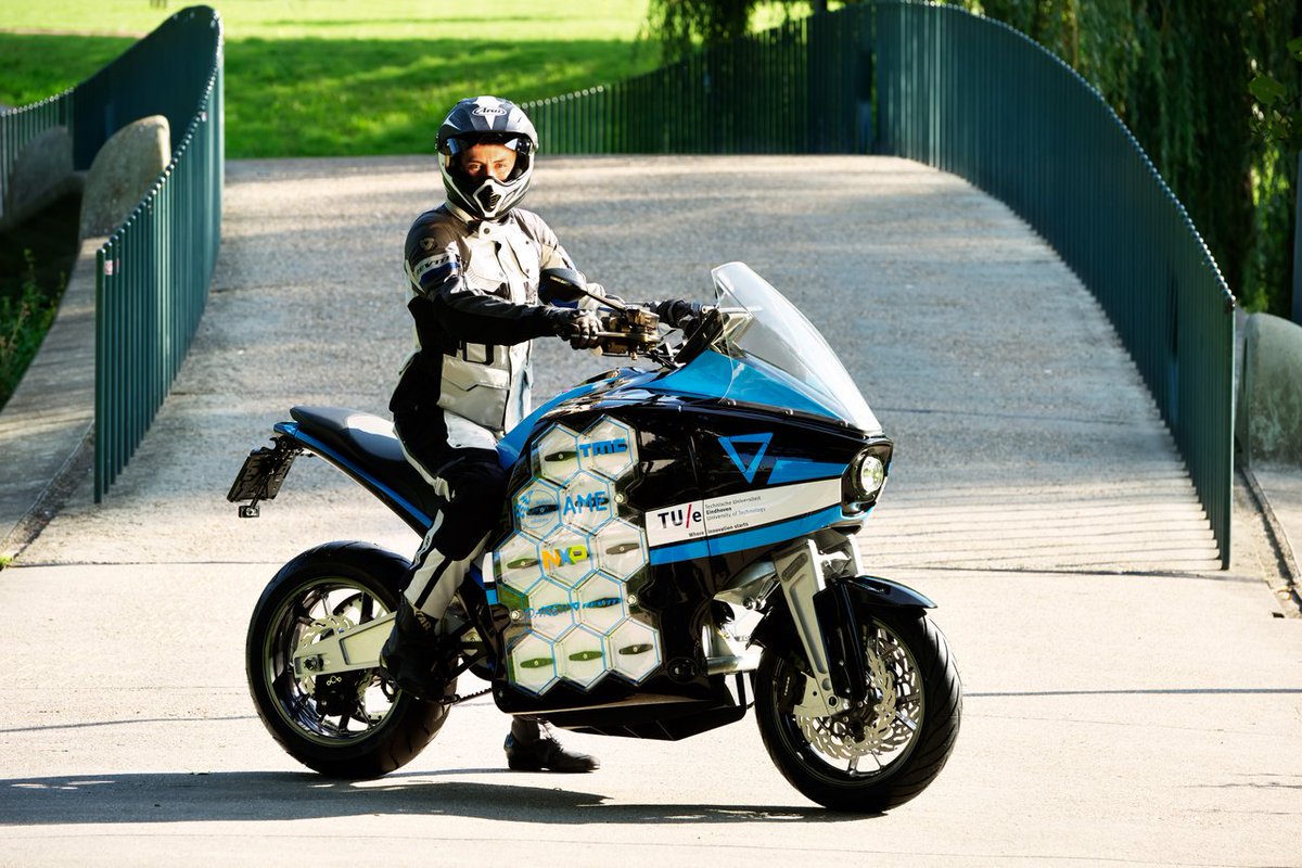 Expomotorcali's tweet photo. Conoce la moto eléctrica Storm Pulse. la moto eléctrica con mayor autonomía hasta el momento https://t.co/KY4NSPb7n1 https://t.co/Ijg17tf6nZ