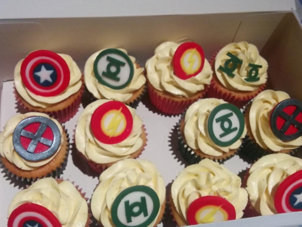 Corbe23's tweet photo. #Cakes frikis.....tremendas!!! Podrás encontrarlas en la tienda definitiva. #proyectoMM https://t.co/t1evee4nCU