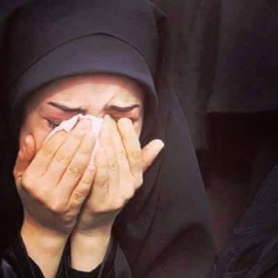 البكاء على الحسين (عليه السلام )
ولو بمقدار بسيط يطهر قلبك
،ويصلح نفسك،ويمحي ذنبك.