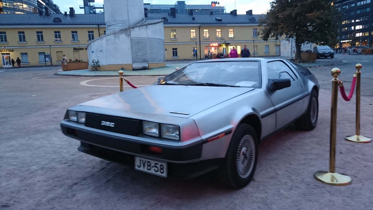 HekkeHeiskanen's tweet photo. Isolla kirkolla bongattu #BackToTheFuture
#Tsadi #carpower https://t.co/AZVf67sdNf
