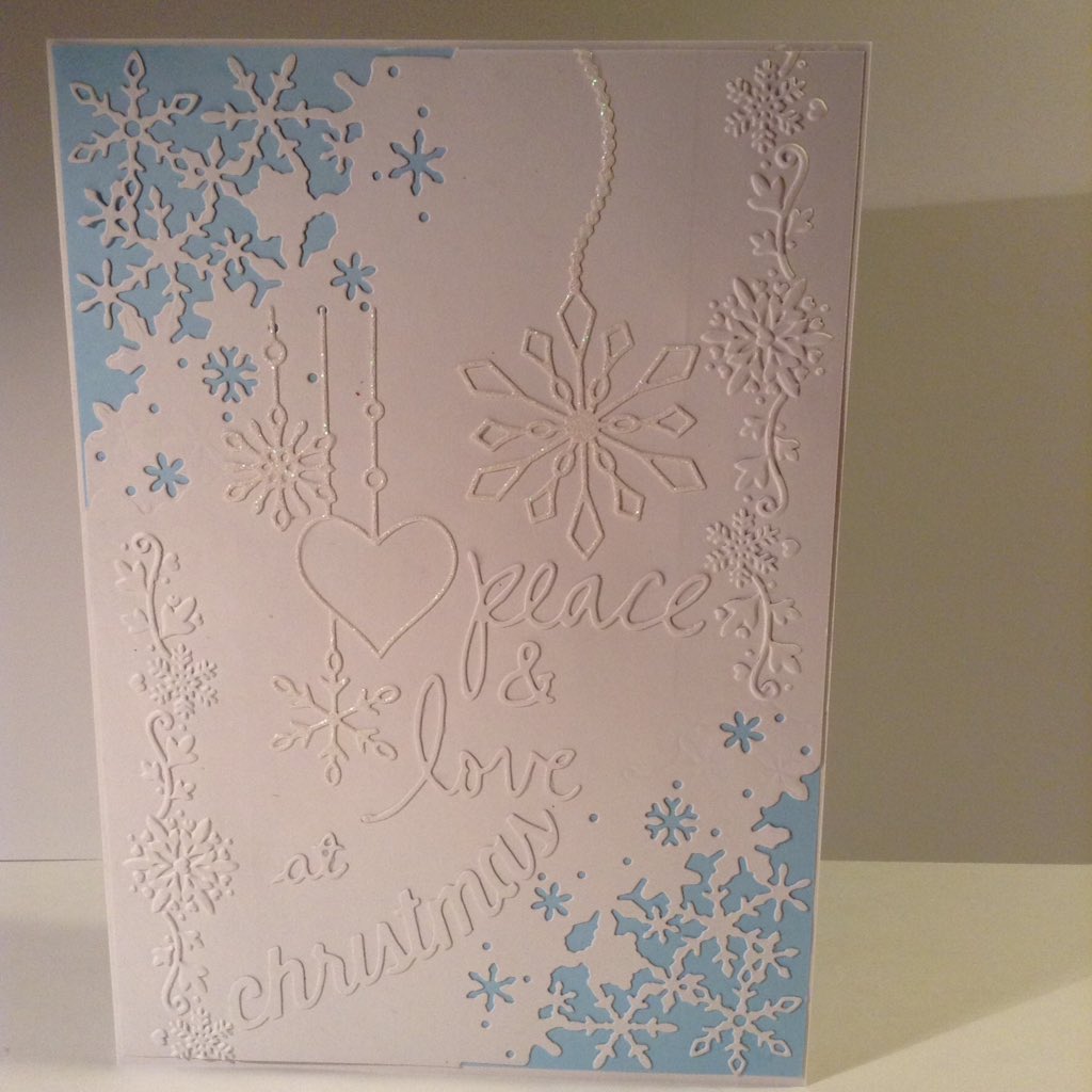 Card made using <a href="/memoryboxtweets/">Memory Box</a> <a href="/davebrethauer/">Dave Brethauer</a> @cards <a href="/cardmaking_mag/">Cardmaking & Papercraft</a>