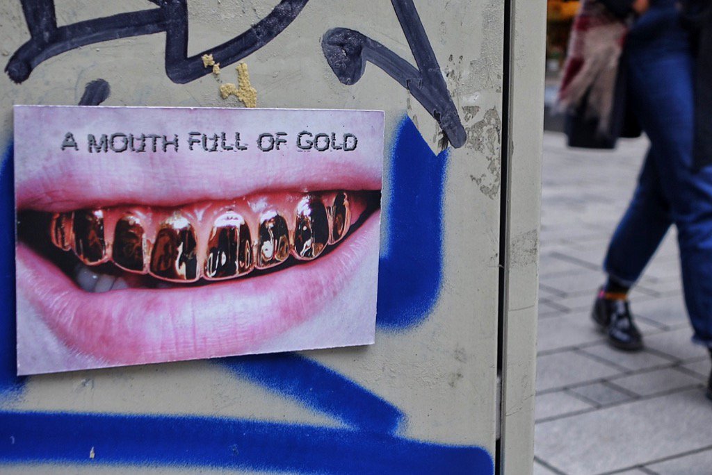 duesselchen's tweet photo. Einfach mal den Mittwoch anlächeln.
#streetart #streetartdue #duesseldorf by #Killer2go https://t.co/5cOFNMheYD
