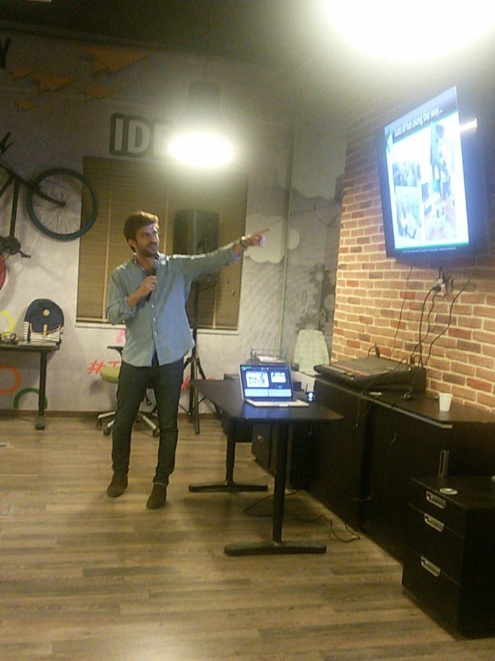 FoundingJO's tweet photo. Eyass Shakrah is sharing his journey with us  #FoundingJo #TheTank https://t.co/nwX19HA8p7