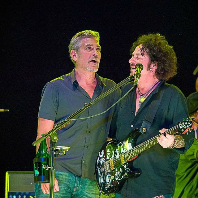 Happy Birthday to prolific Toto guitar legend Steve Lukather,pictured here with his old mate George :-) 