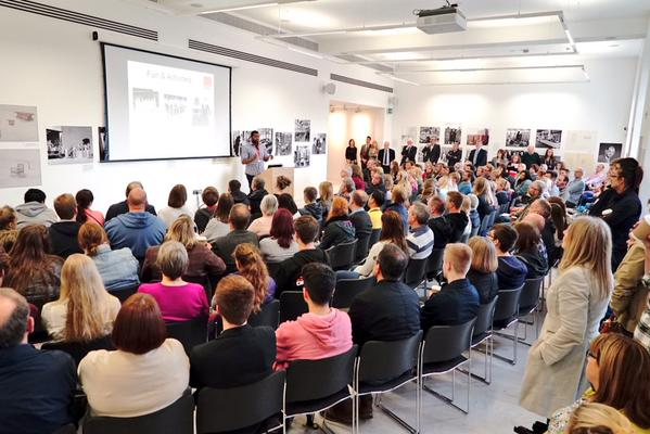 UniOfHull's tweet photo. There are less than 2 weeks until our next Open Day, don't forget to register! https://t.co/TsMUoomu0q #CountDown https://t.co/rxxB9u90OK