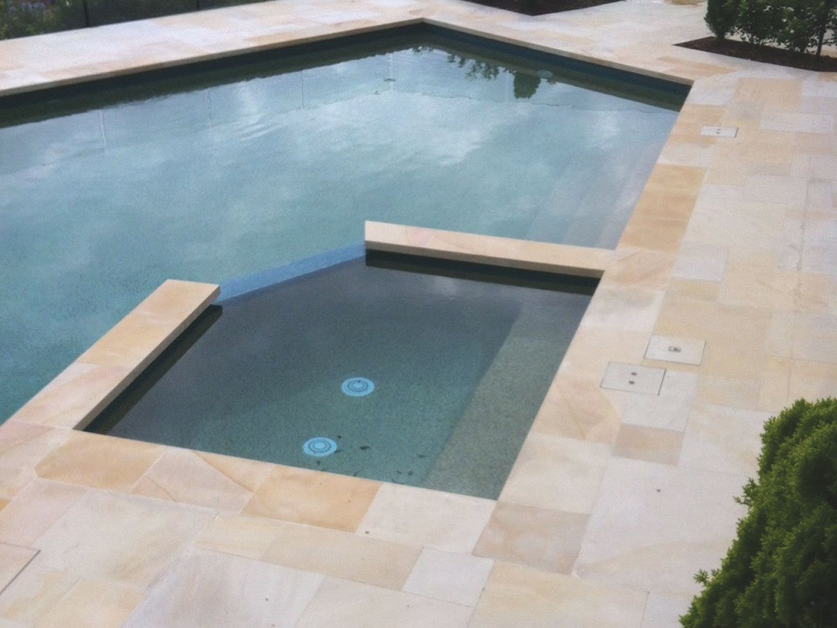 SareenStone's tweet photo. #driftingsands sandstone defines your own style. https://t.co/KRTPcFnWxM #antislip #outdoorroom #poolsurround https://t.co/eOLnxhLEnd