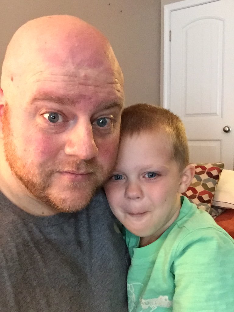 chip_langdon's tweet image. Played soccer and ran around with my boy for an hour burned 571 calories. Staying accountable @fit2fat2fit