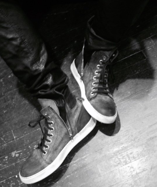 simple....style......  ARI in soho