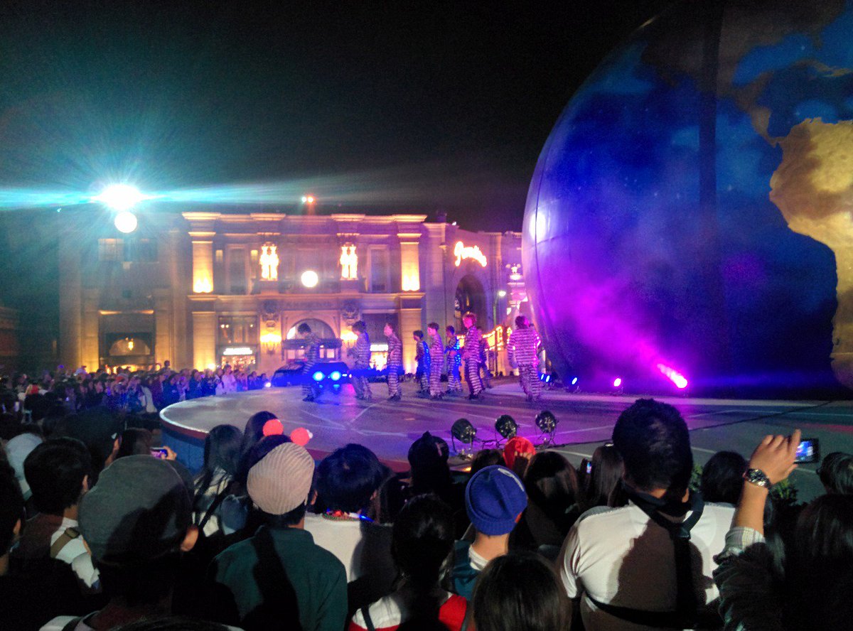 firo's tweet image. ゾンビがキレッキレに踊ってたけど撮ったタイミングがアレすぎて伝わらない