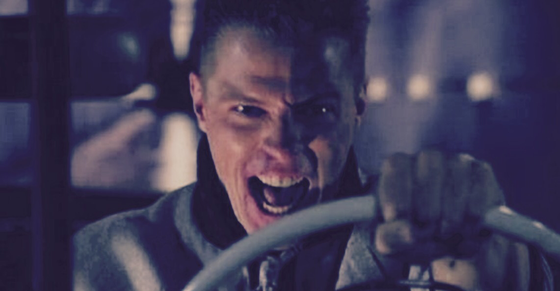 r101ck's tweet photo. El mundo está como está porque Biff Tannen volvió a robar el DeLorean. #BackToTheFutureDa https://t.co/7TblXv0G3H