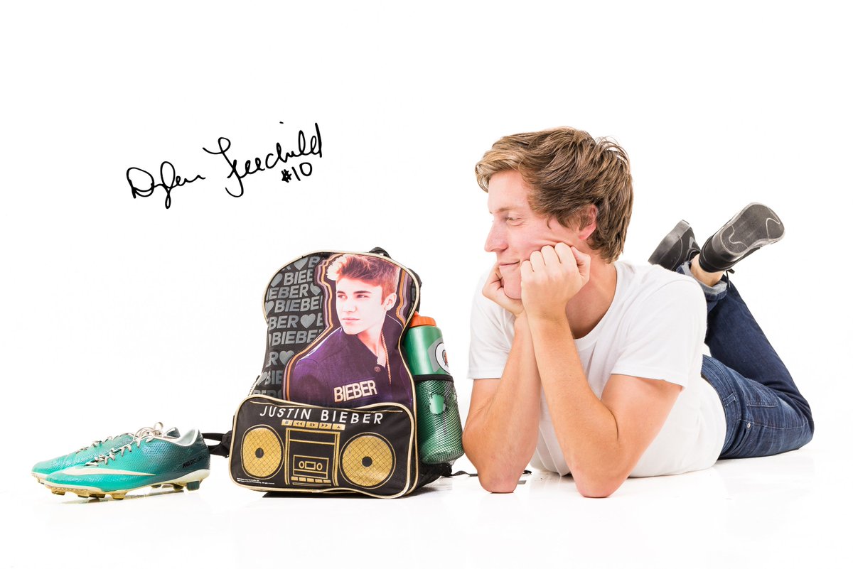 ditcheverything's tweet image. .@theSPIKEZILLA is REALLY into Justin Bieber. His JB pack is a field bag - with good reason: goo.gl/AmCYd1