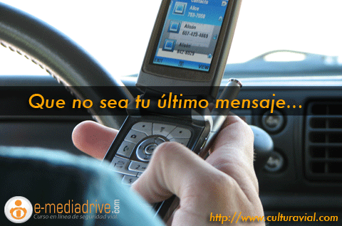 emediadrivecom's tweet image. #SabiasQue #conducir un vehiculo y #textear por celular aumenta 23 veces la probabilidad de sufrir un #accidenteVial