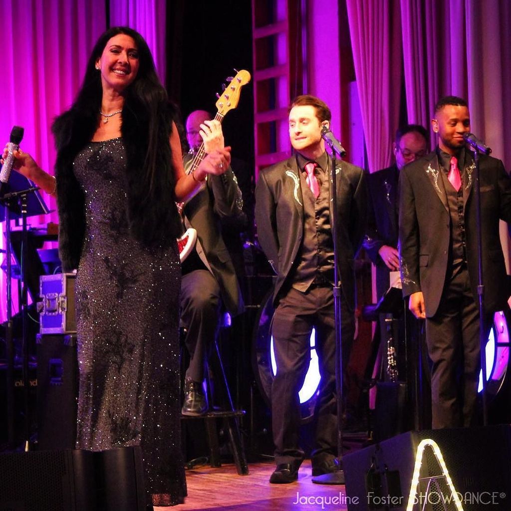 WayneFosterEnt's tweet image. The beautiful Jacqueline leads her band at another beautiful wedding #weddingbands #livewe… ift.tt/1W676m5