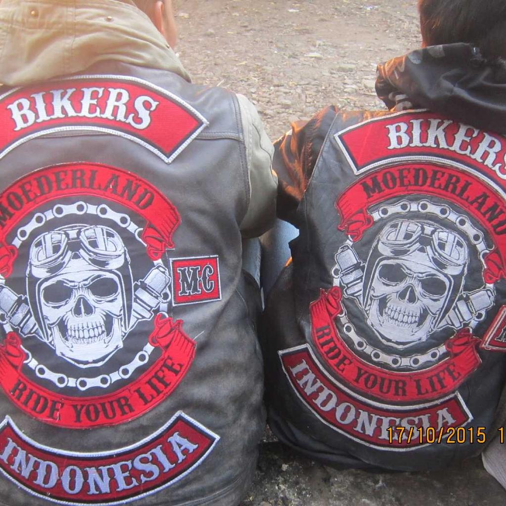 moederland_mc (@denikocun) on Twitter photo 