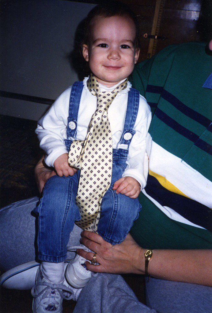 KimForQueen's tweet image. Only a few hours left to vote! Make your vote, the classiest vote! #KimForQueen