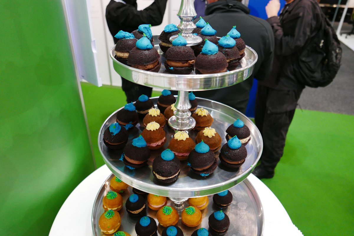 KNXNZ's tweet image. #KNXNZ at #facilitiesintegrate for the #KNXis25 birthday bash