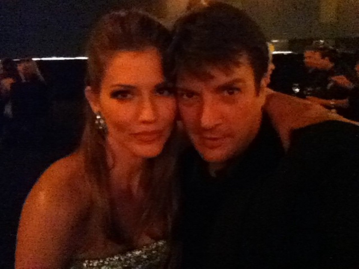 Иоанн XX on Twitter: "@br_ricke Nathan Fillion and Tricia Helfer. #ConMan  Wray&Louise It looks?! https://t.co/RBNO9GduuV"