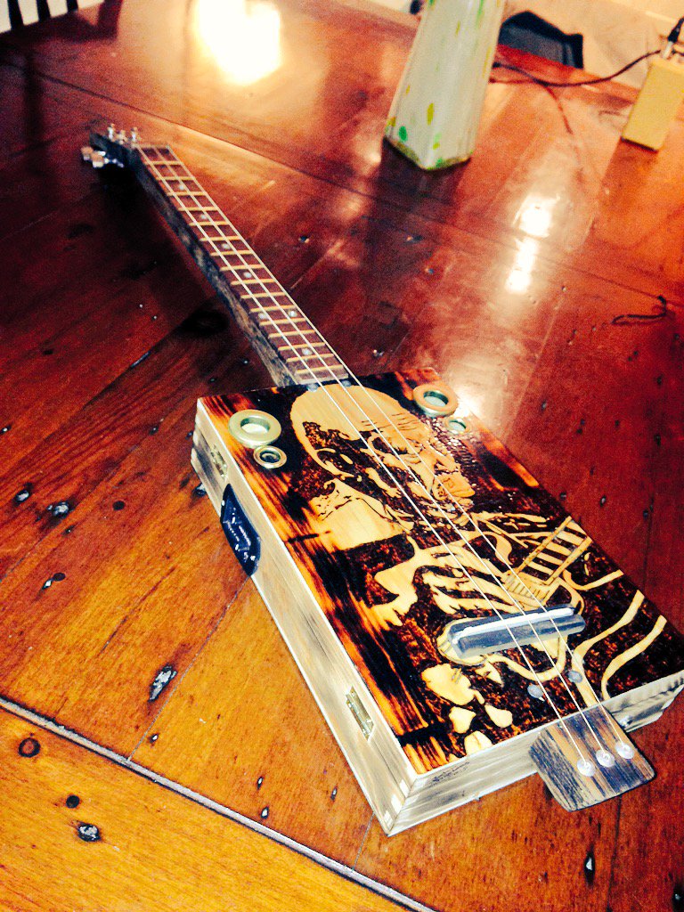 cigarbox_sounds's tweet photo. Handmade guitar #BBKing #theblues order your own £150 https://t.co/WwrqSRDtnN