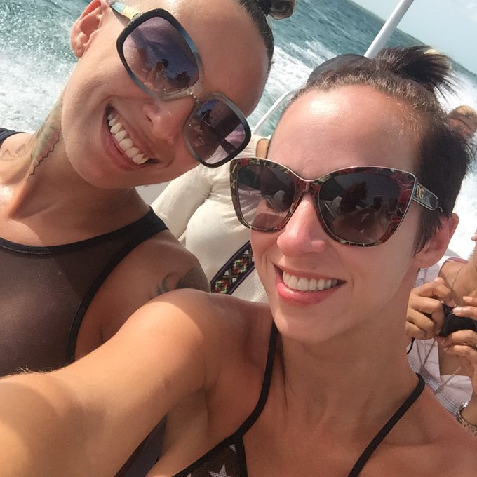 No matter the distance We always together 👯&spades;️&hearts;️ can't wait to see u😎 @2Cheekzbck https://t.co/ok1VJc<a href="/tag/newprofilepic"class="tags"><span>#newprofilepic</span></a>